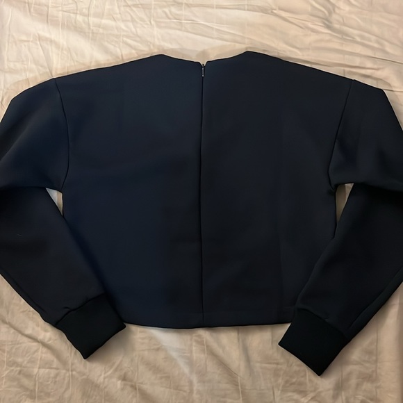 long sleeve cropped adidas top - Picture 3 of 5